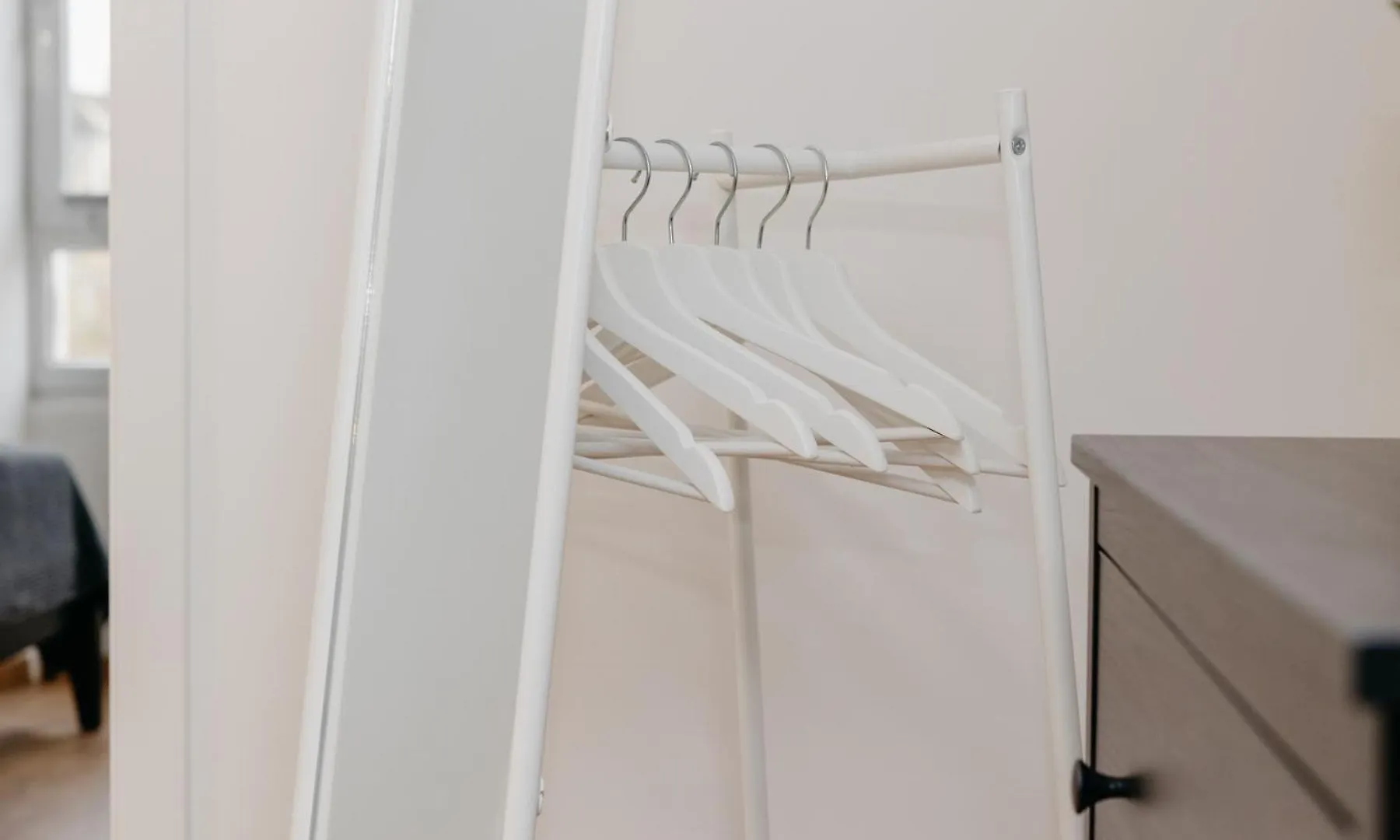 Apartment Nice2Be Violet - Augsburg Zentrum Germany