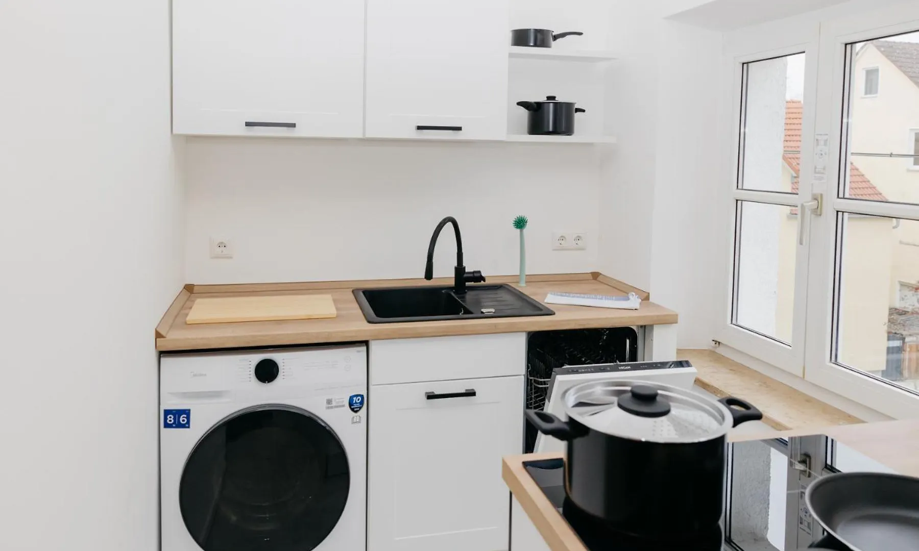 Apartment Nice2Be Violet - Augsburg Zentrum Germany