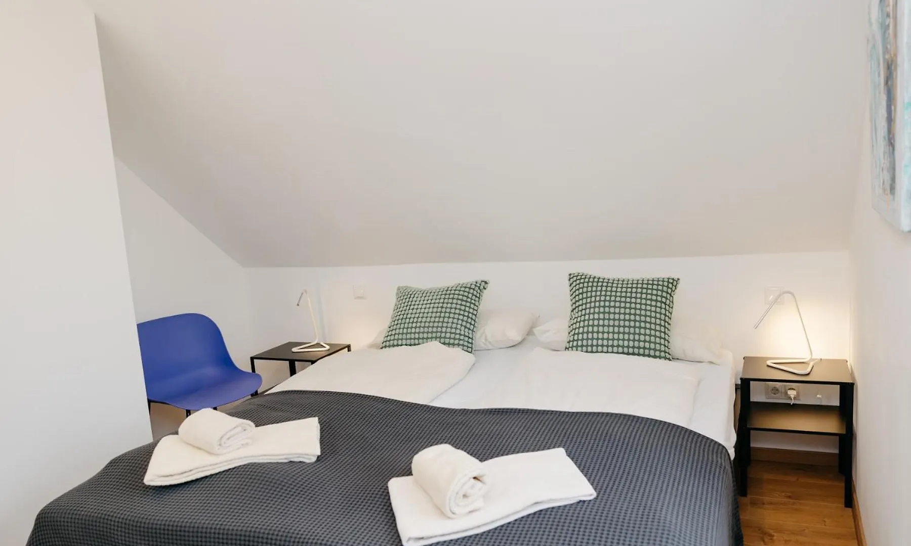 Apartment Nice2Be Violet - Augsburg Zentrum Germany